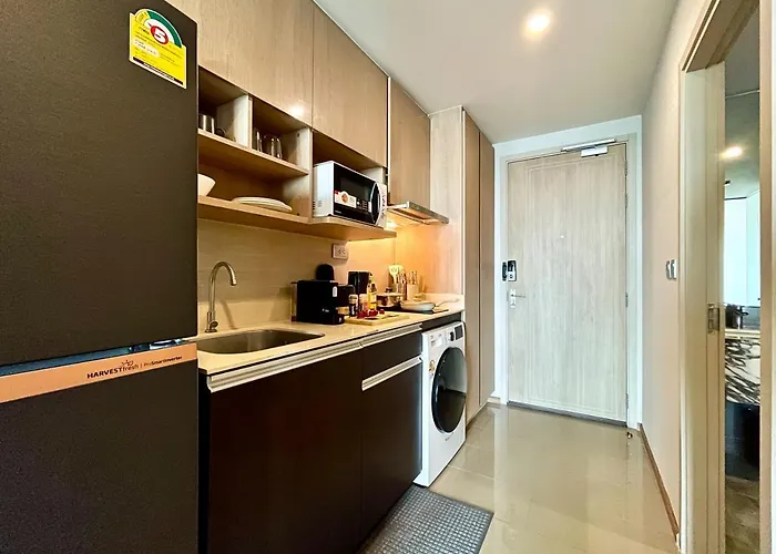 Near Bts L Centralworld L Pool And Sauna *