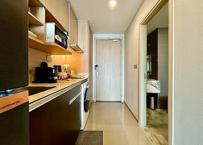 Near Bts L Centralworld L Pool And Sauna 曼谷