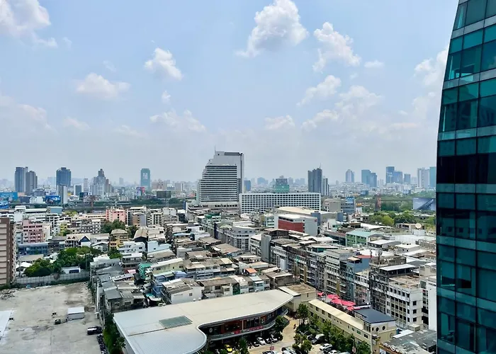 Near Bts L Centralworld L Pool And Sauna 公寓