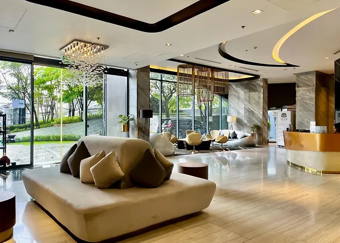 Near Bts L Centralworld L Pool And Sauna *
